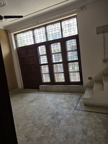 Room in 2 BHK Independent House at Ansal Plaza Sector-23, Sector 23 – for Sale