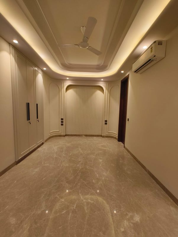 3 BHK + Servant Room Builder Floor For Rent in Greater Kailash I