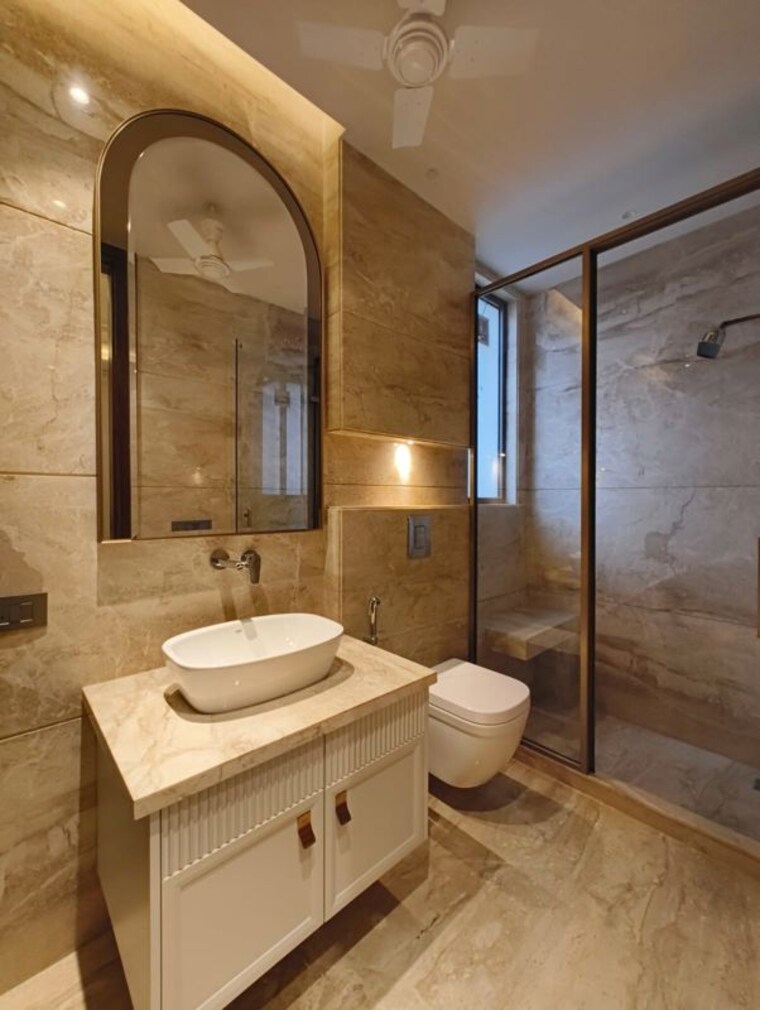 Bathroom, greater kailash i 3 Bedroom 200 Sq.Yd. Builder Floor In Greater Kailash I Delhi 10012884