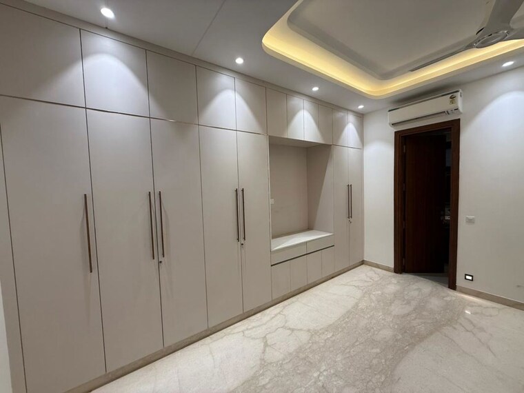Kitchen, kalkaji 3 Bedroom 200 Sq.Yd. Builder Floor In Kalkaji Delhi 10012889
