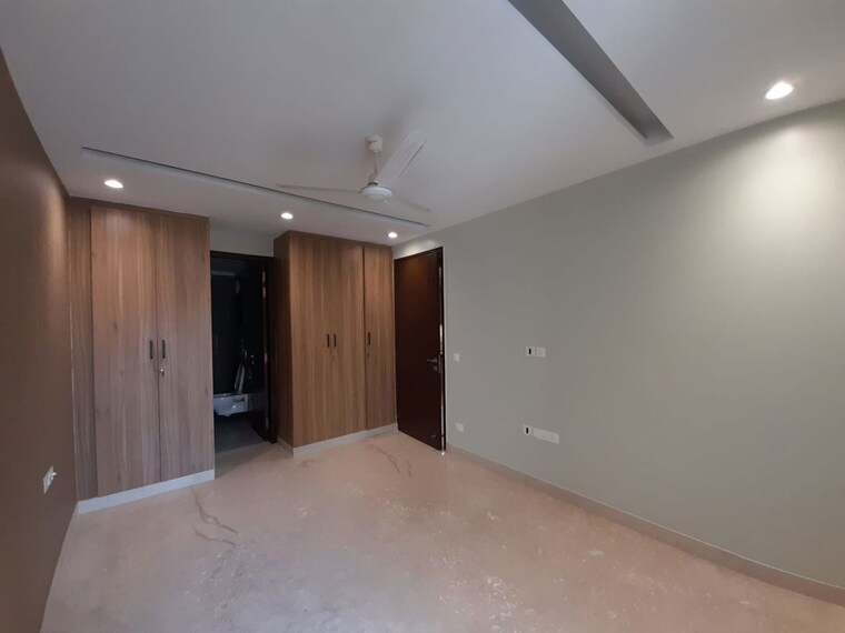 Room, south extension i 3 Bedroom 1800 Sq.Ft. Builder Floor In South Extension I Delhi 10012922