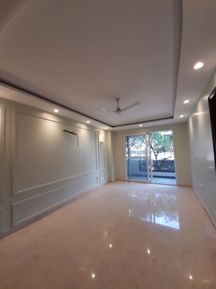 Room, south extension i 3 Bedroom 1800 Sq.Ft. Builder Floor In South Extension I Delhi 10012922