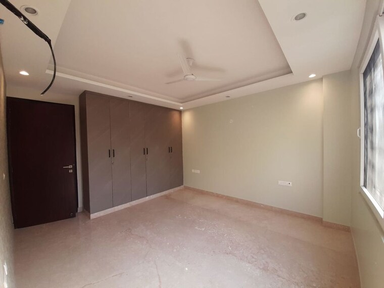 Room, south extension i 3 Bedroom 1800 Sq.Ft. Builder Floor In South Extension I Delhi 10012922
