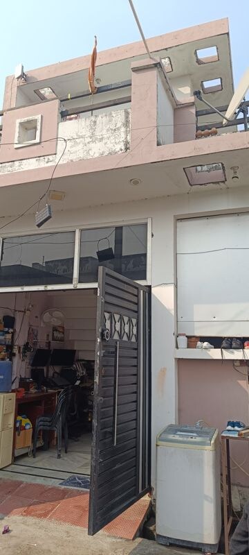 2 BHK Villa For Sale in Mohan Road