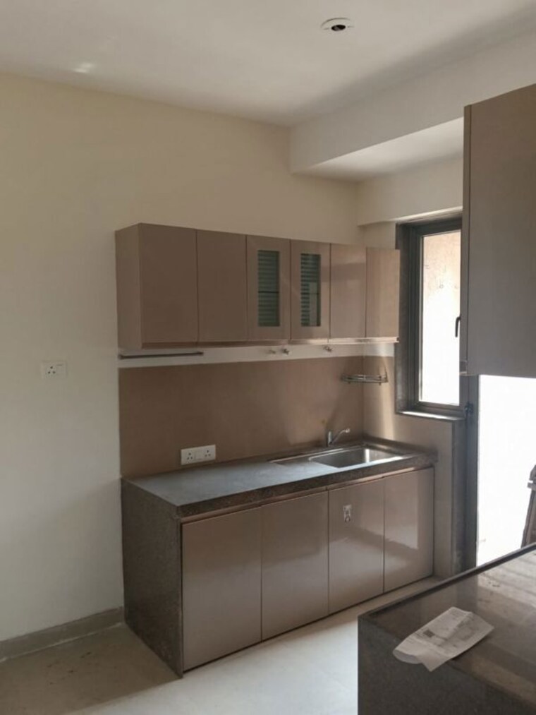 Kitchen, bhimjyani-verraton 2.5 Bedroom 950 Sq.Ft. Apartment In Manpada Thane 10012952