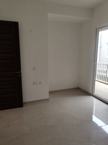 3 BHK Builder Floor For Sale in Smart World Orchard, Sector 61