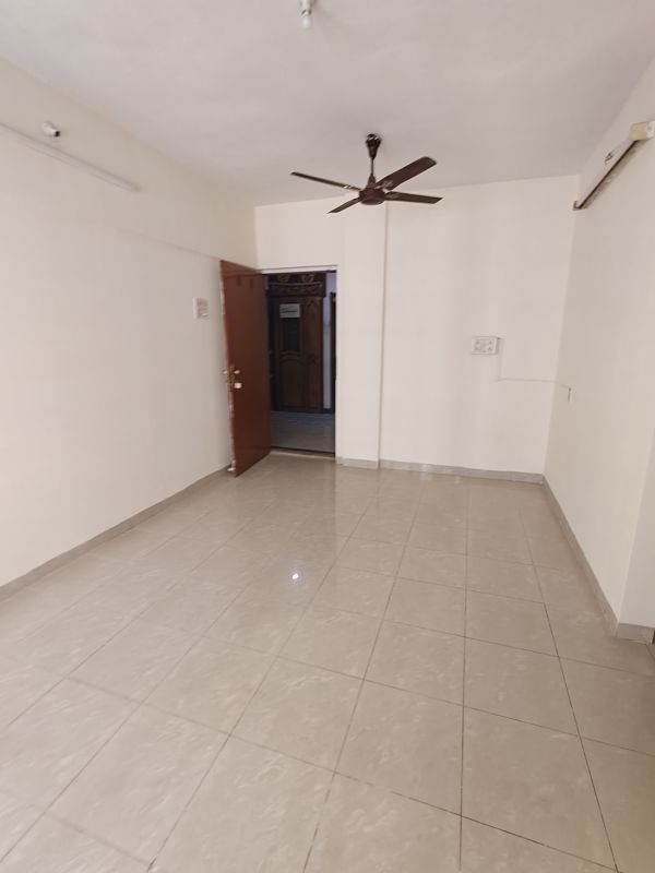 1 BHK Apartment For Rent in Kandivali East