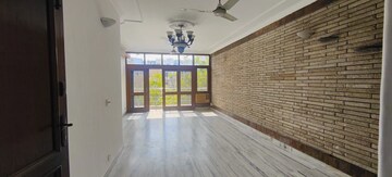 Balcony in 3 BHK Builder Floor at Hauz Khas – for Rent