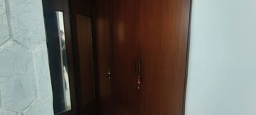 Furnished Amenities in 3 BHK Builder Floor at Hauz Khas – for Rent