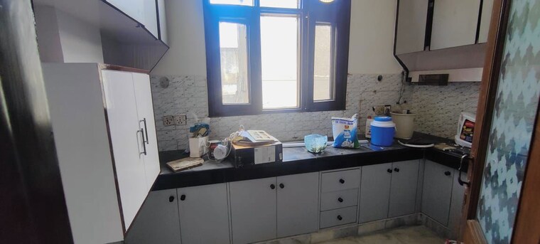 Kitchen, hauz khas 3 Bedroom 200 Sq.Yd. Builder Floor In Hauz Khas Delhi 10012960
