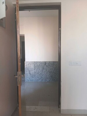 Room in 3 BHK Apartment at Amrapali Heartbeat City, Sector 107 – for Rent