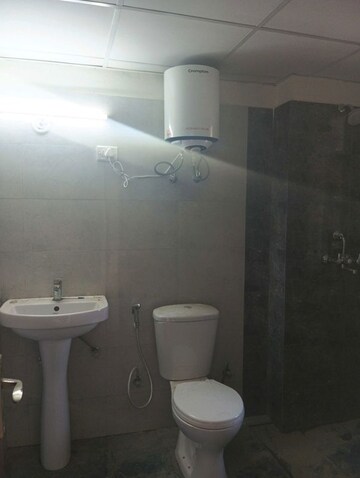 Bathroom in 3 BHK Apartment at Amrapali Heartbeat City, Sector 107 – for Rent
