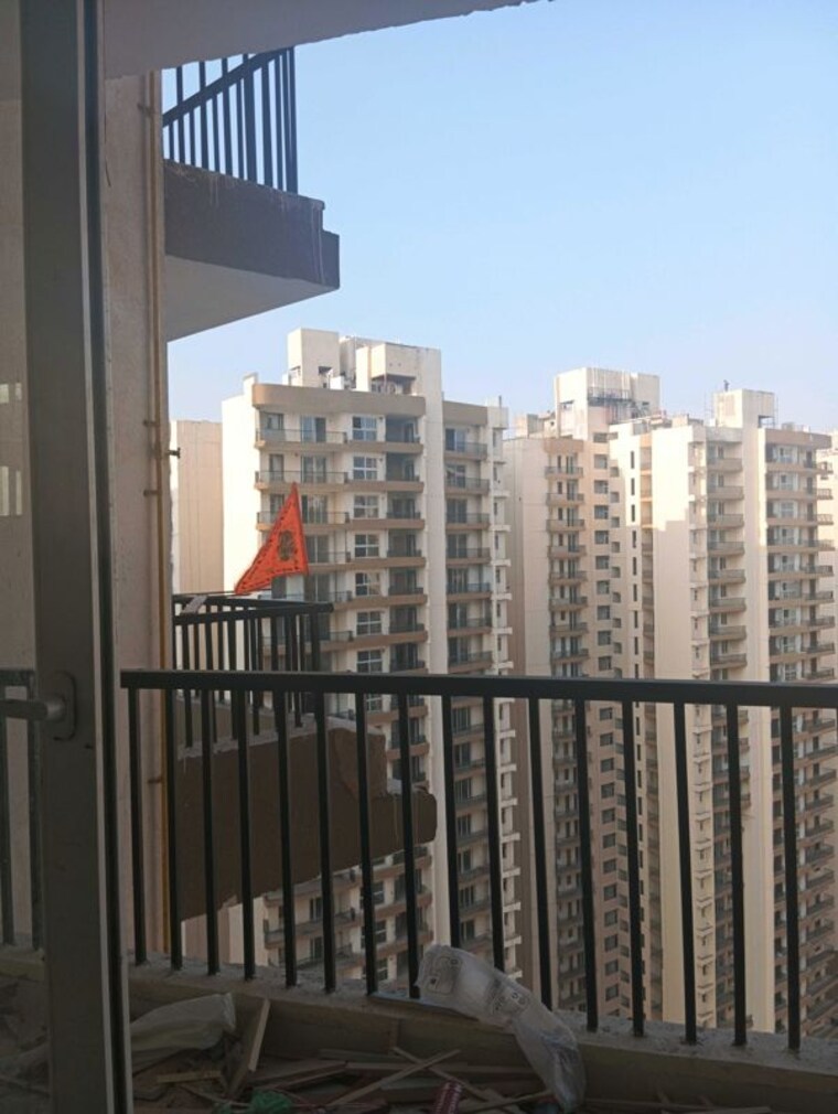 Exterior View, amrapali-heartbeat-city 3 Bedroom 1350 Sq.Ft. Apartment In Sector 107 Noida 10012918