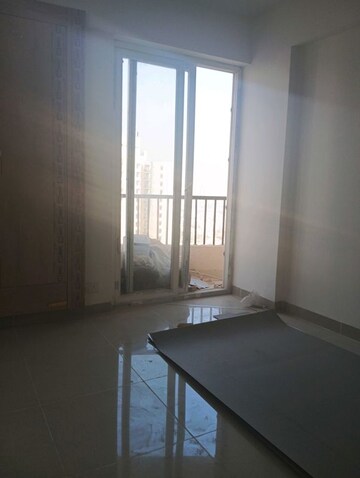 3 BHK Apartment For Rent in Amrapali Heartbeat City, Sector 107