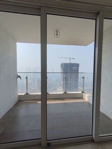 Room in 2 BHK Apartment at LnT Realty Crescent Bay, Parel – for Rent