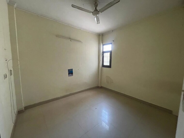 Room, green fields colony 3 Bedroom 270 Sq.Ft. Builder Floor In Green Fields Colony Faridabad 10013010
