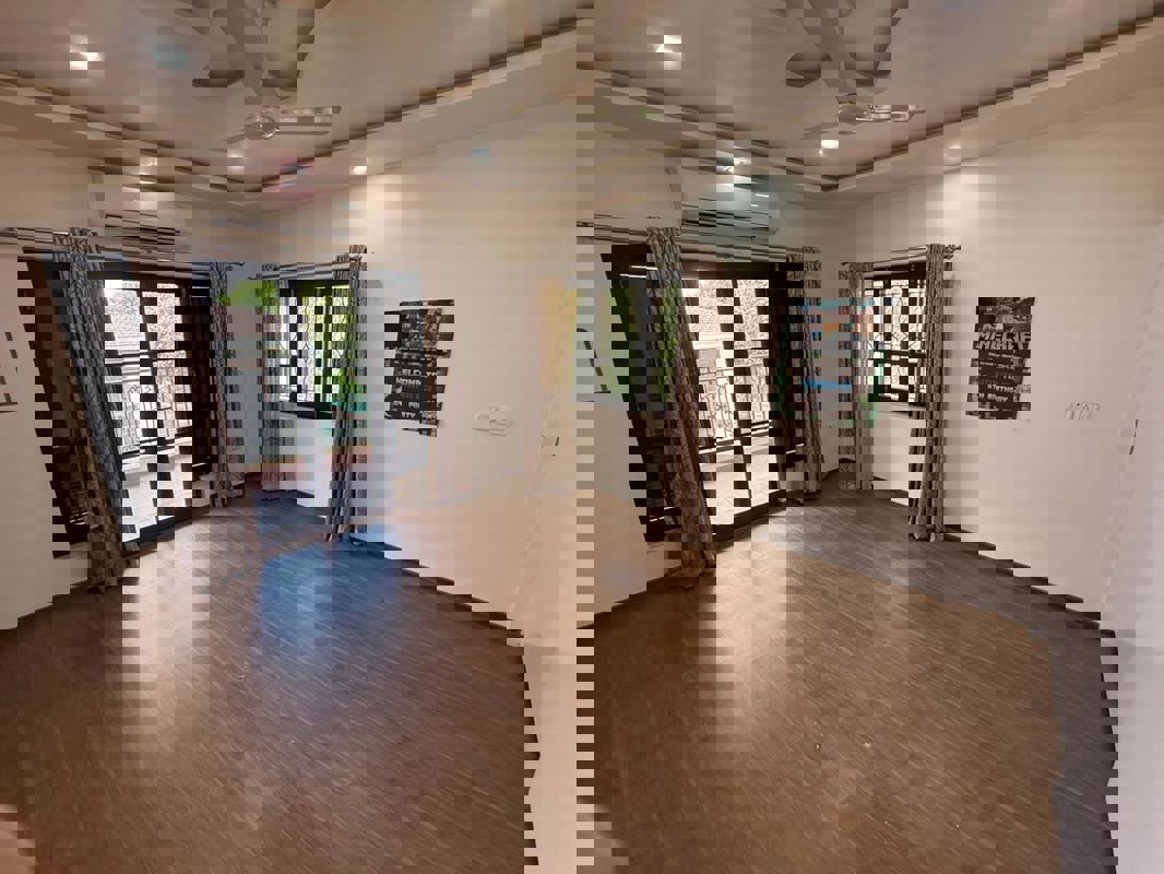 3 BHK + Servant Room 3200 Sq.Ft. Apartment in Bhartiya City Leela Residences