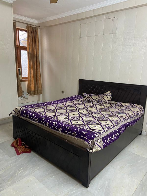 2 BHK + Pooja Room Apartment For Rent in Kalkaji