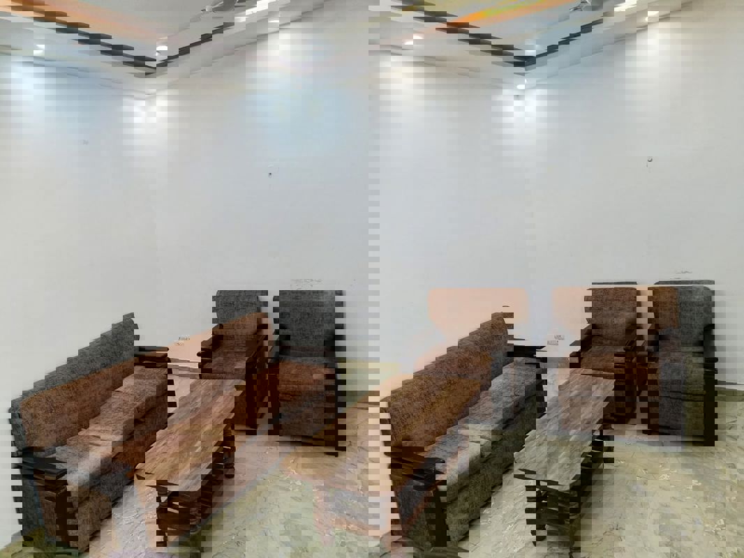 3 BHK + Pooja Room 260 Sq.Yd. Apartment in Relaxo Apartment