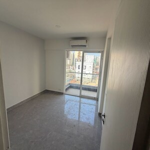 Room in 2.5 BHK Builder Floor at Signature Global City 92, Sector 92 – for Sale