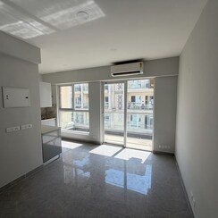2.5 BHK + Study Room Builder Floor For Sale in Signature Global City 92