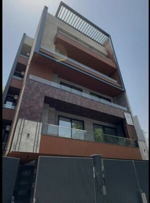 3 BHK Builder Floor For Sale in Sector 85