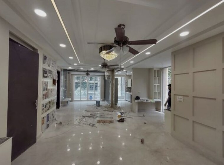  Parking, sector 85 3 Bedroom 140 Sq.Ft. Builder Floor In Sector 85 Faridabad 10013064