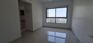 Room in 2 BHK Apartment at Kalpataru Immensa, Kolshet Road – for Sale