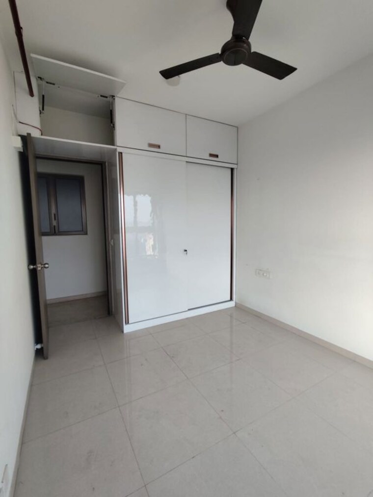 Room, kalpataru-immensa 2 Bedroom 663 Sq.Ft. Apartment In Kolshet Road Thane 10013067