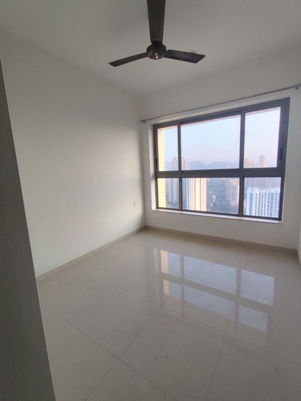 2 BHK Apartment For Sale in Kalpataru Immensa