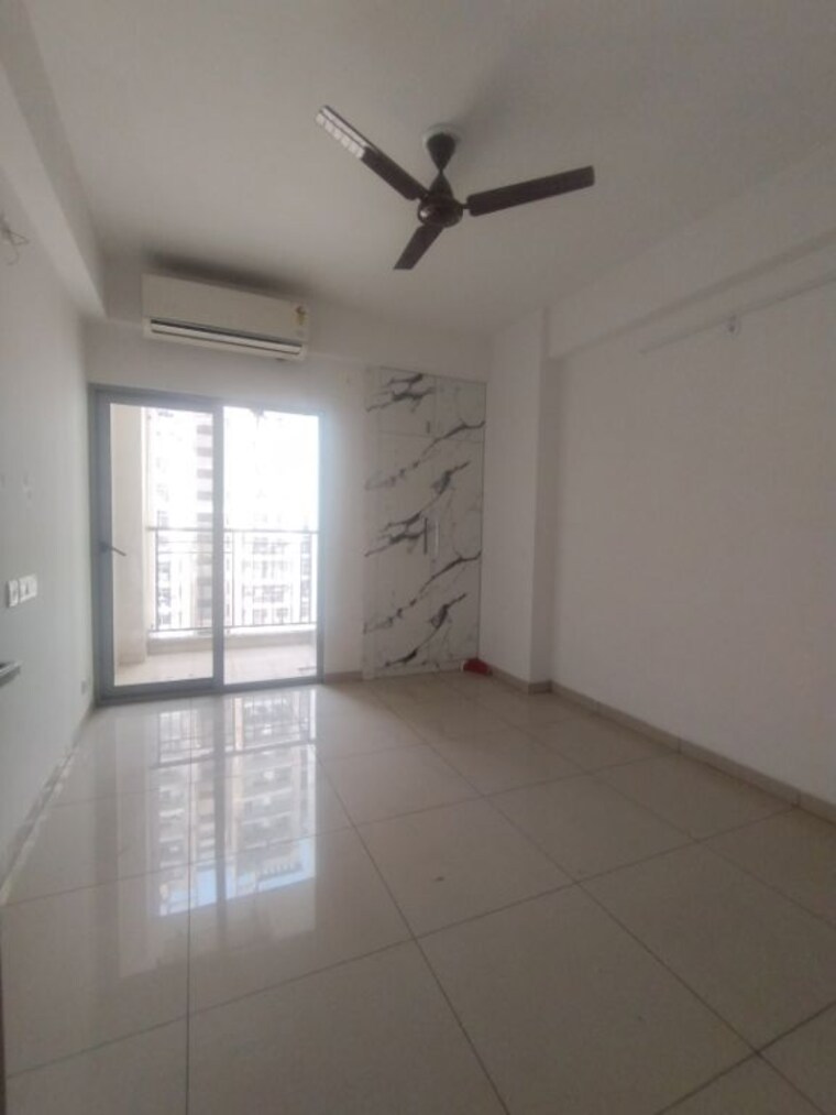 Room, gulshan-bellina 3 Bedroom 919 Sq.Ft. Apartment In Sector 16 Greater Noida Greater Noida 10013068