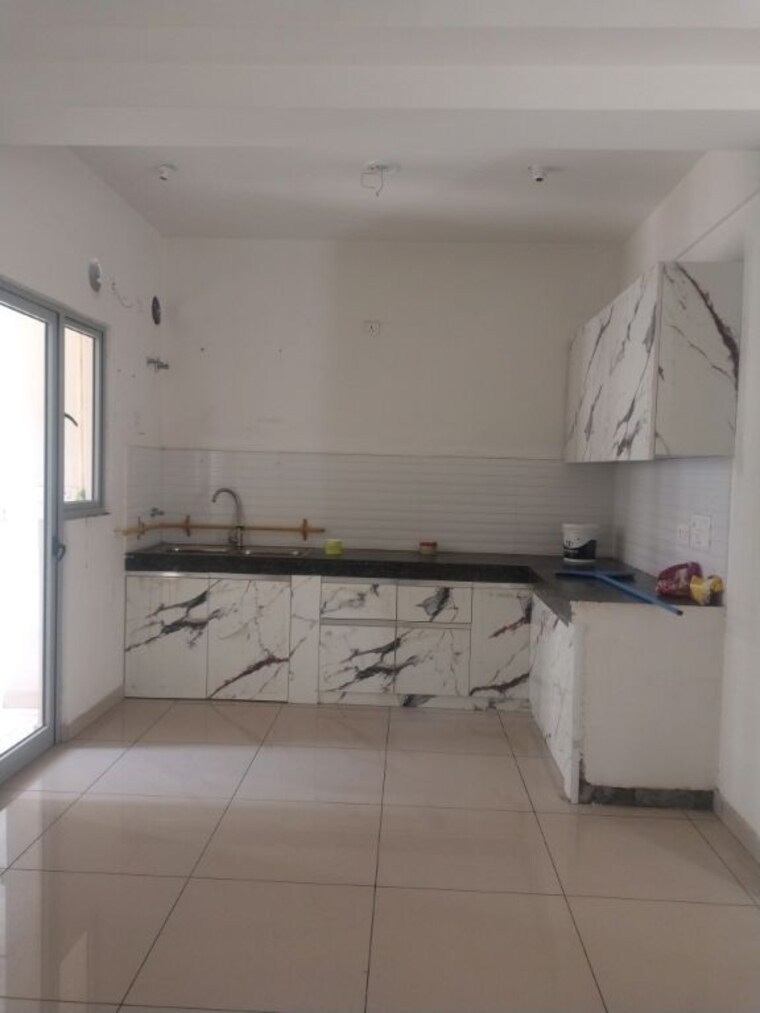 Kitchen, gulshan-bellina 3 Bedroom 919 Sq.Ft. Apartment In Sector 16 Greater Noida Greater Noida 10013068