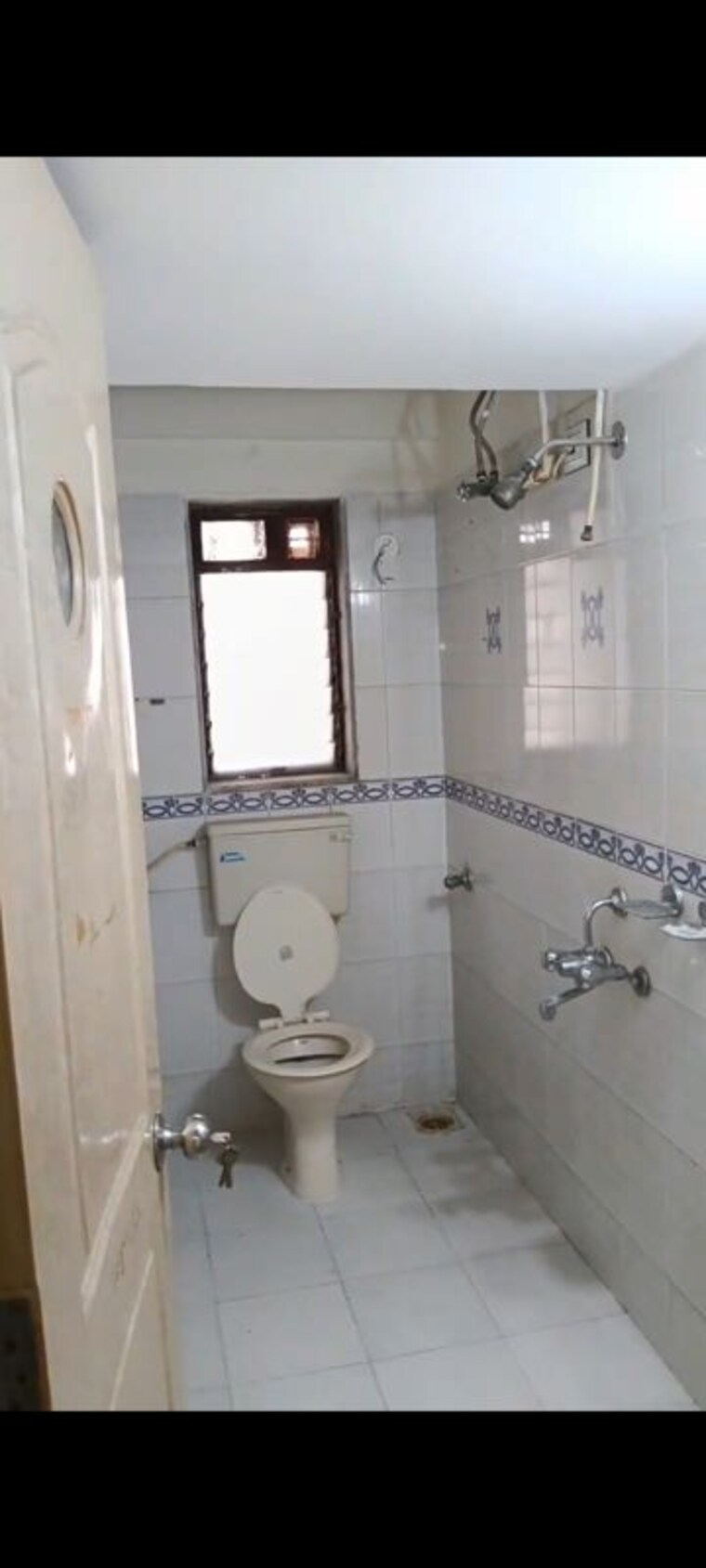 Bathroom, shree-vallabh-tower 2 Bedroom 650 Sq.Ft. Apartment In Malad West Mumbai 10013111