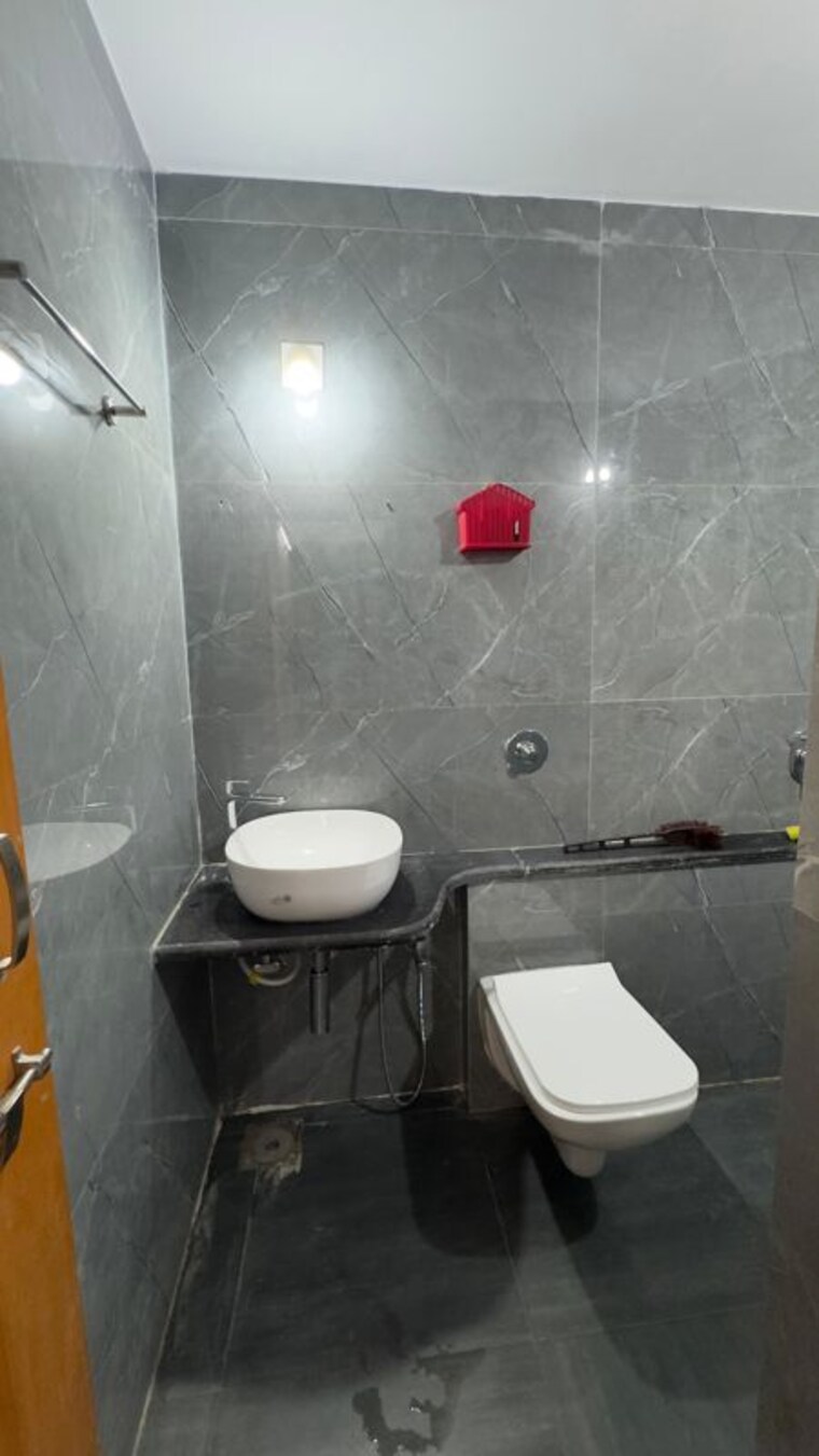 Bathroom, vikhroli west Pg For Boys & Girls In Vikhroli West 10013114