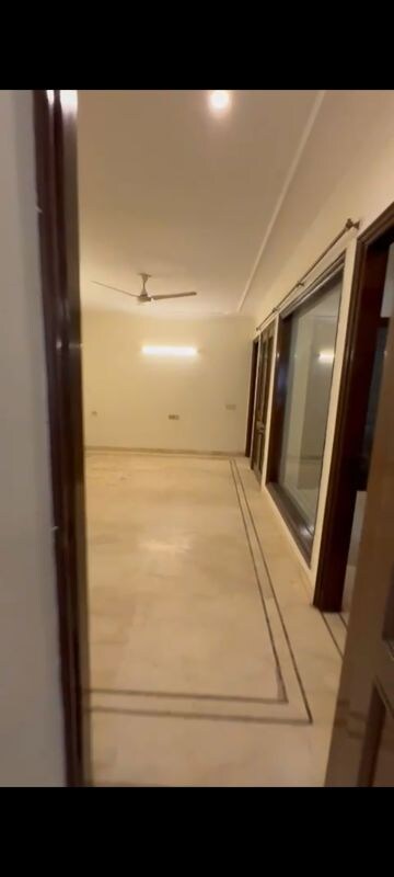 Building Lobby in 4 BHK Builder Floor at Sarvodaya Enclave – for Rent