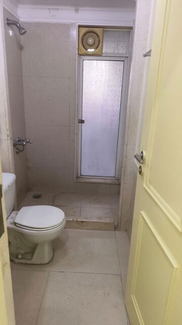 Master Bedroom in 2 BHK Apartment at Hiranandani Meadows, Manpada – for Rent