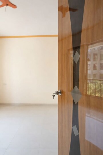 Bedroom in 1 BHK Apartment at Shriram Tower, Nalasopara West – for Sale