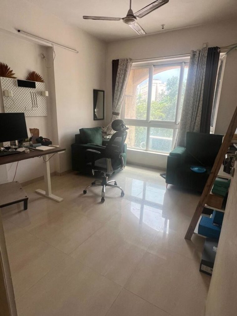 Master Bedroom, hiranandani-meadows 2.5 Bedroom 1100 Sq.Ft. Apartment In Manpada Thane 10013150