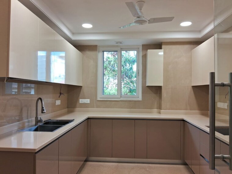Kitchen, lajpat nagar iii 3 Bedroom 1800 Sq.Ft. Builder Floor In Lajpat Nagar Iii Delhi 10008260