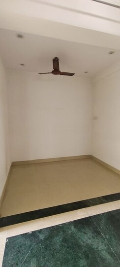 2 BHK + Pooja Room Apartment For Rent in Hiranandani Meadows