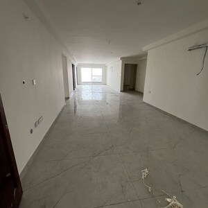 Room in 4 BHK Apartment at Trendset Allure, Kokapet – for Sale