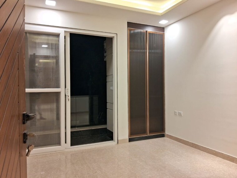 Room, east of kailash 3 Bedroom 1114 Sq.Ft. Builder Floor In East Of Kailash Delhi 10008147