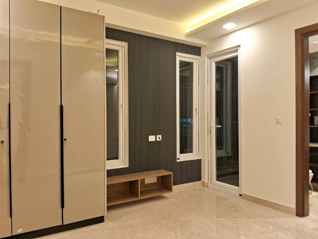 3 BHK + Servant Room Builder Floor For Sale in East Of Kailash