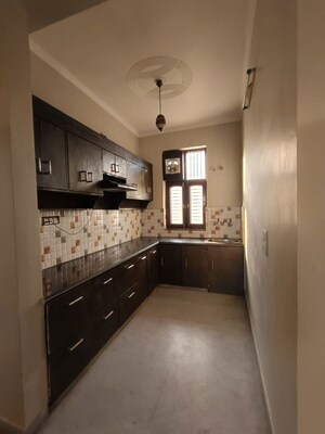 Kitchen in 2 BHK Builder Floor at Sector 46 – for Rent