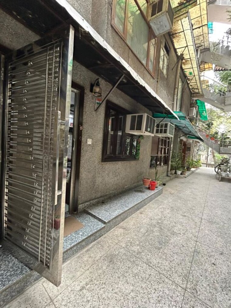 Exterior View, rohini sector 9 3 Bedroom 1100 Sq.Ft. Apartment In Rohini Sector 9 Delhi 10013156