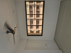 Room in 2 BHK Apartment at Kurla East – for Rent