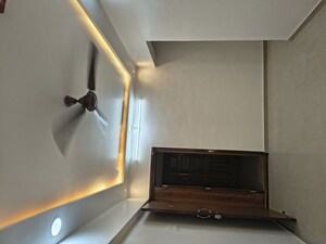 2 BHK Apartment For Rent in Kurla East