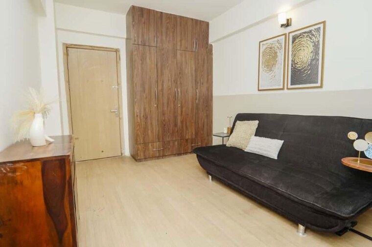 Bedroom, dlf-new-town-heights-iii 3.5 Bedroom 1930 Sq.Ft. Apartment In Sector 91 Gurgaon 10013171
