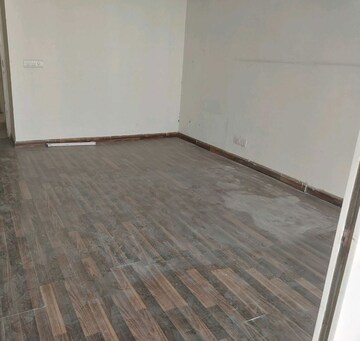 Room in 3.5 BHK Apartment at CHD Avenue 71, Sector 71 – for Sale