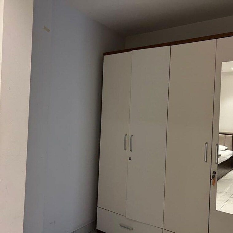 Room, sector 14 5 Bedroom 720 Sq.Yd. Builder Floor In Sector 14 Gurgaon 10013182